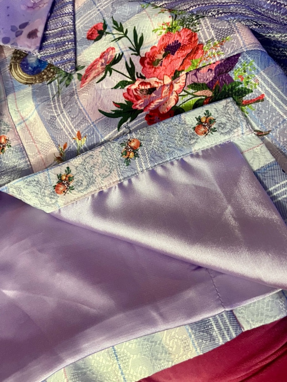 BURRYCO 2pc Blouse & Skirt Set -
Size 0 - Lilac Floral Plaid Jacket & Mini Skirt - Picture 15 of 16